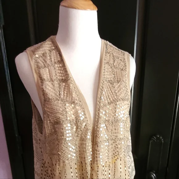 Chicos Khaki Sequin Embellished Lace Vest Cottagecore Women's Size 2 - Picture 2 of 9